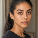 Bella Cova coloured contact lens seen in daylight