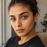 Bella Gray Olive coloured contact lens seen in daylight