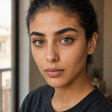Fresh Lady Lolite coloured contact lens seen in daylight