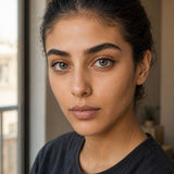 Fresh Lady Lolite coloured contact lens seen in daylight